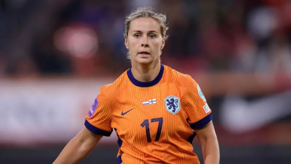 Arsenal’s Pelova suffers ACL rupture