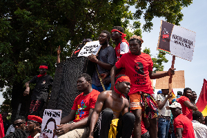 Protest or parties? – Is music during protest necessary