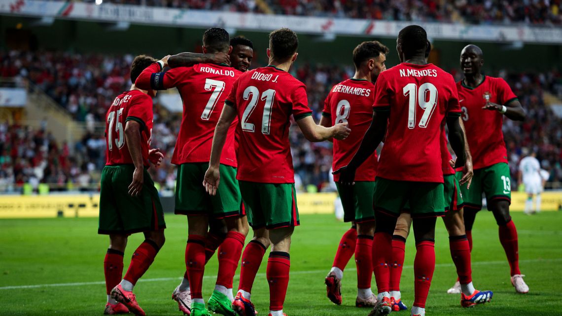 Portugal beats Ireland in Euros warmup with Ronaldo scoring twice