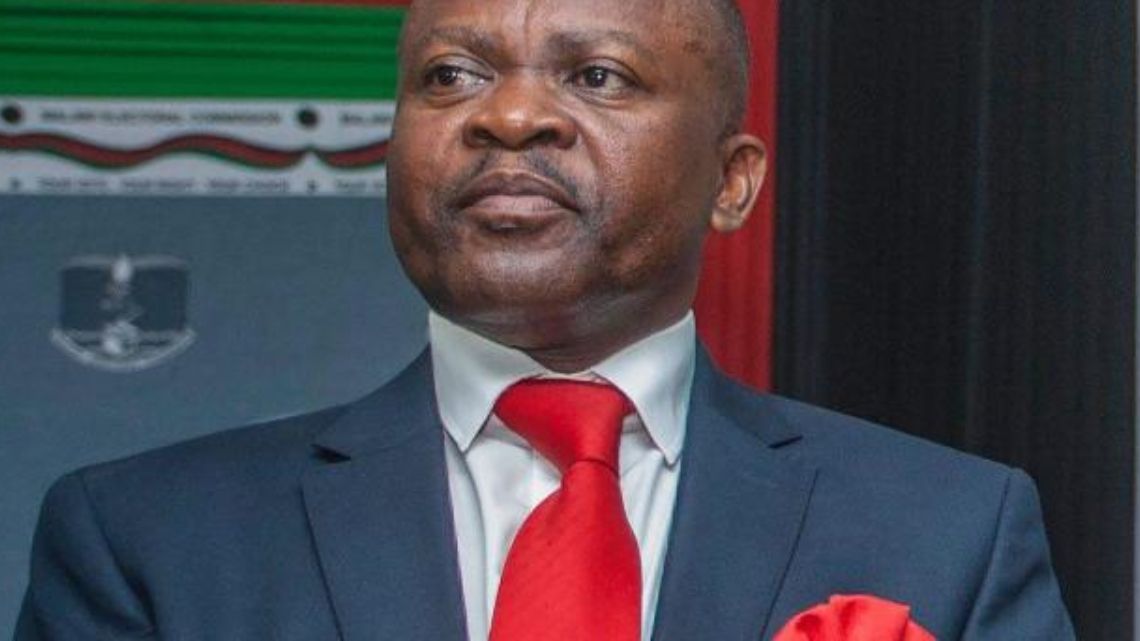 Malawi swears in comedian-turned as vice-president after death of the old