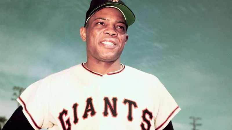 Popular baseball player, Willie Mays, dies at age 93