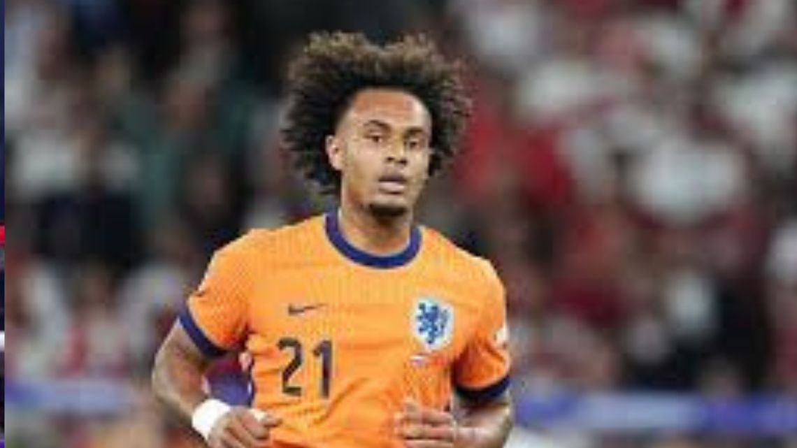 Joshua Zirkzee picks preferred shirt number as he wraps up on Man Utd transfer