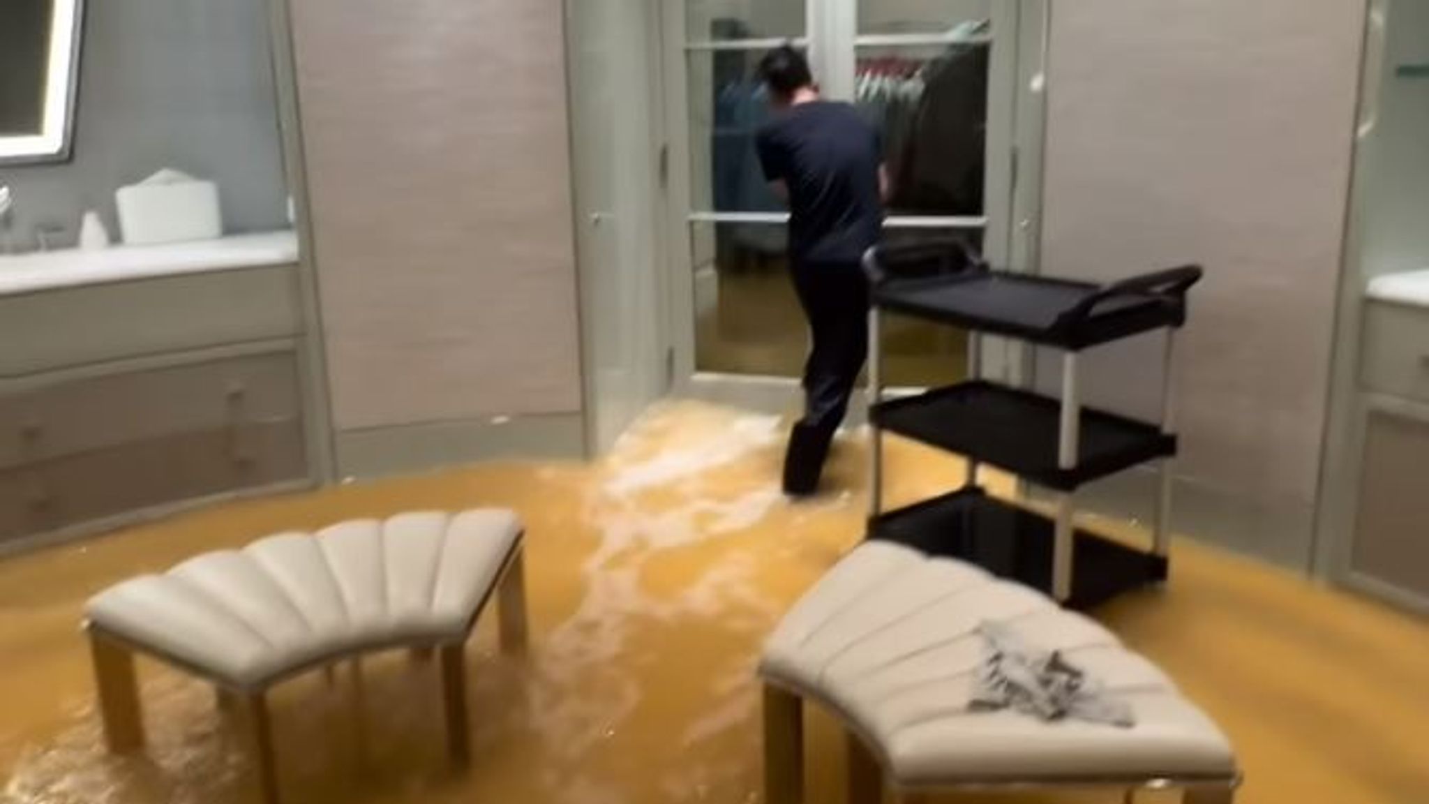 Drake’s mansion at Toronto gets flooded