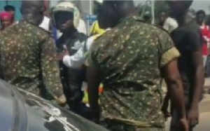 C/R: 3 immigration officers nearly lynched at Assin Dompim for allegedly stealing GHC200