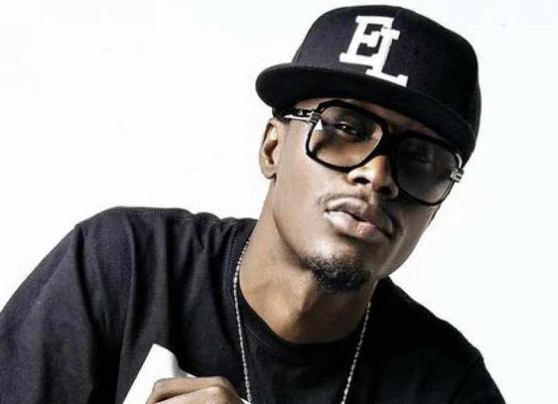 I’ve had female fans jump my wall, knock on my bedroom window – EL