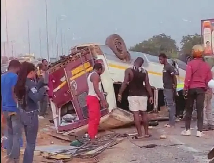 Accra-Tema motorway crash between sprinter bus and fuel tanker causes major roadblock