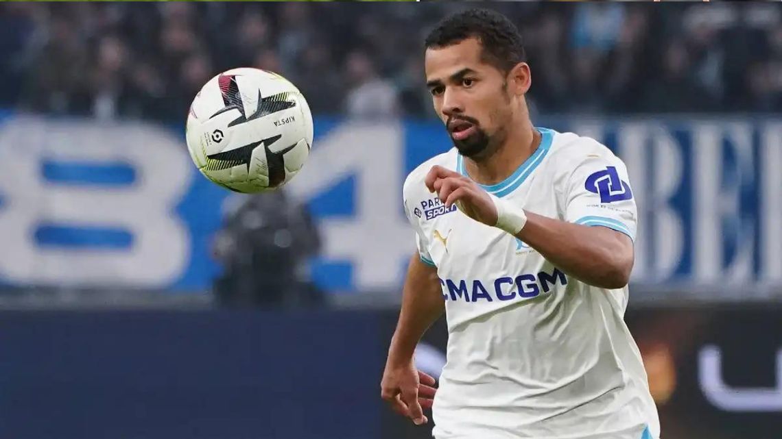 Everton ink five-year deal with Senegal’s Ndiaye