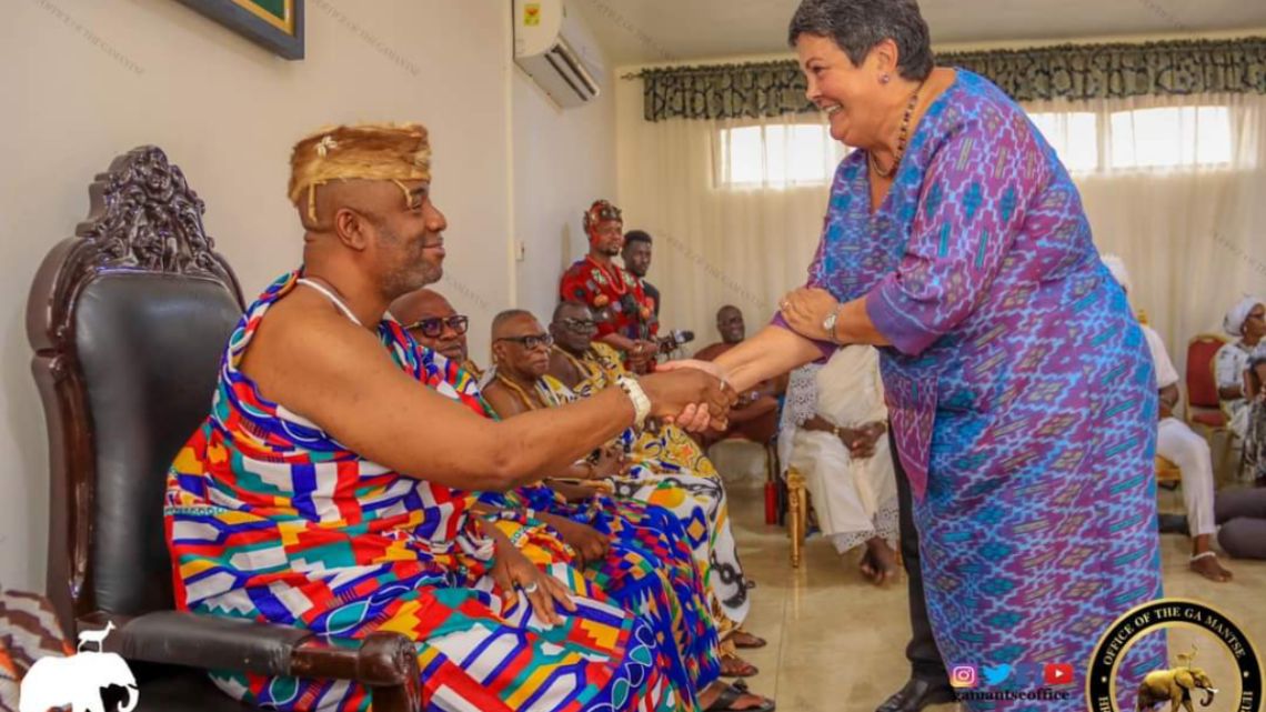 US Ambassador visits Ga Mantse, lauds his exceptional leadership
