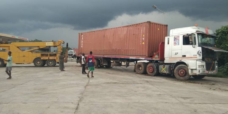 Heavy traffic on Accra-Kumasi Highway after trailer overturned