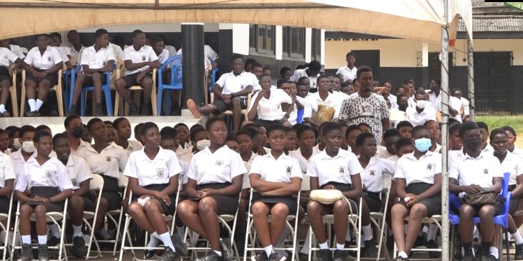 Accra High School receives 2400 tablets as part of govt’s One-Tablet-One Student initiative