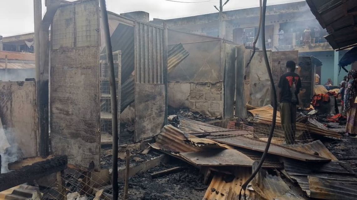 Over 15 buildings destroyed by fire at Circle Odawna