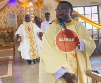 Watch as Catholic priest flawlessly performs King Paluta’s “Aseda” in church