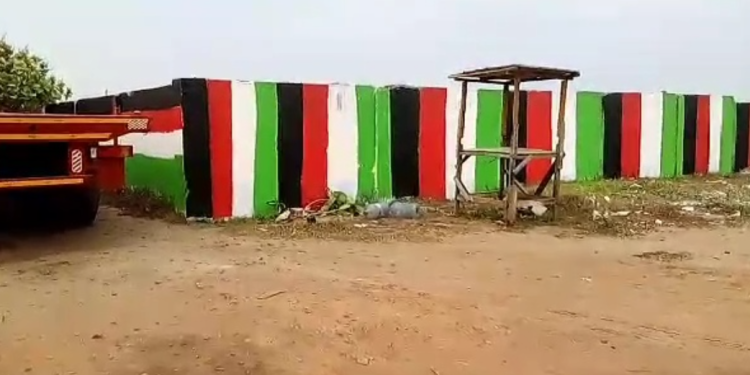 Tema West Municipal Assembly to fine NDC for painting crash protection blocks in party colours