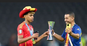 Lamine Yamal’s father hospitalised after multiple stabs