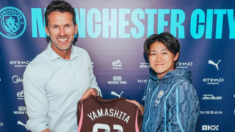 Goalkeeper Yamashita joins Man City