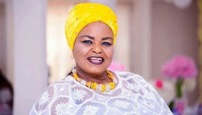 I’m single and interested in getting married – Auntie Bee