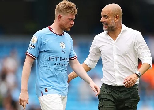 Pep insists De Bruyne could feature in Man City-Arenal clash despite injury