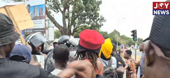 Video: Democracy Hub demo turns chaotic as police clash with protestors
