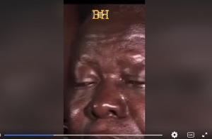 Video: Rare footage captures Otumfuo shedding tears in public