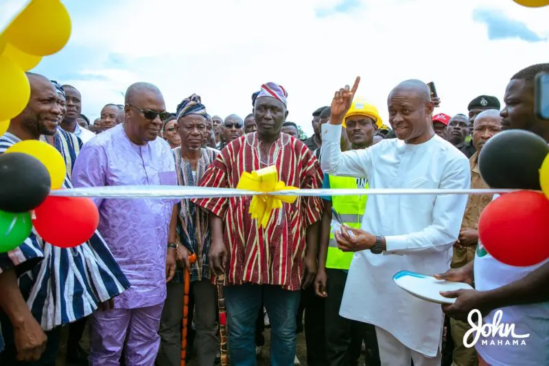 Mahama breaks ground for a 500-seat sports facility in Bole-Bamboi