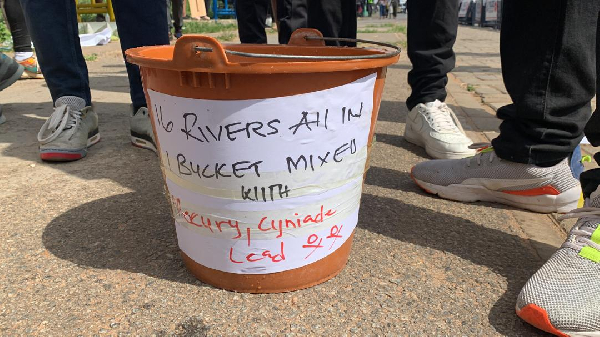 #StopGalamseyNow protest: A bucket of contaminated waters takes center stage