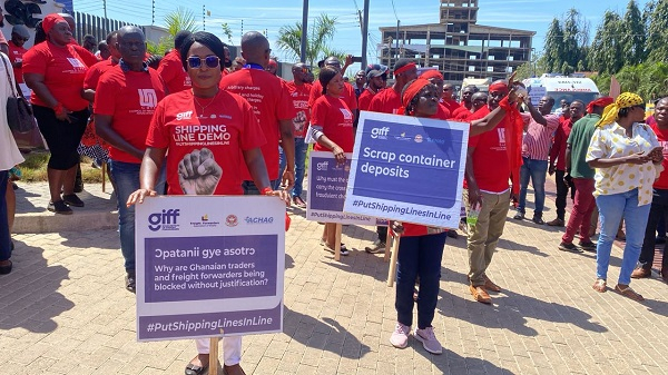 Freight forwarders, trade unions step up protests against unjust shipping line fees