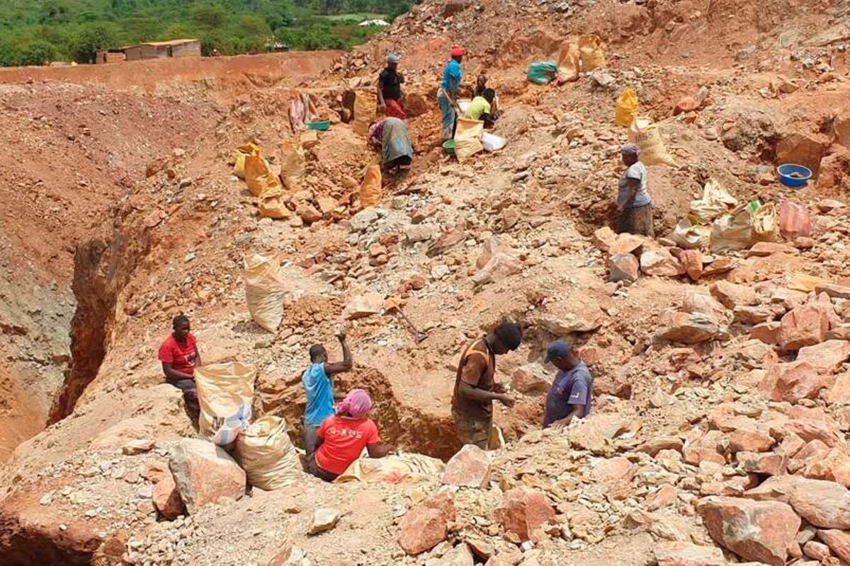 Kenya restricts raw gold and mineral exports