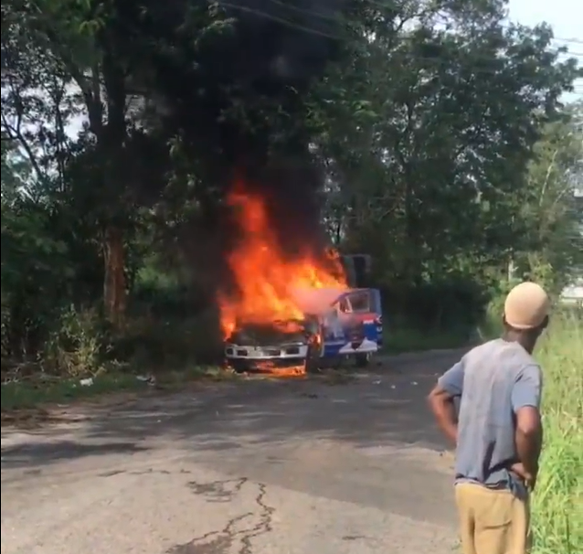 NPP campaign pickup truck for Sammi Awuku catches fire