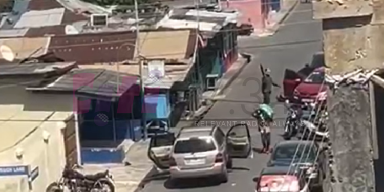 Daylight robbery at Adabraka Market; gunshots fired