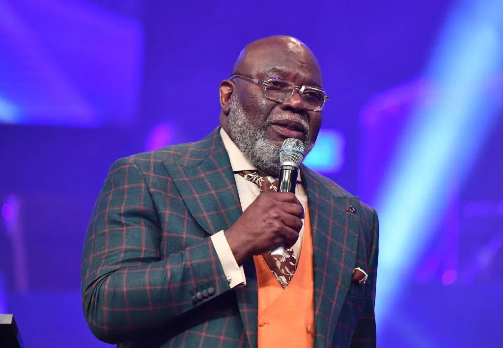 Bishop T.D. Jakes suffers health scare after delivering a sermon in Dallas church