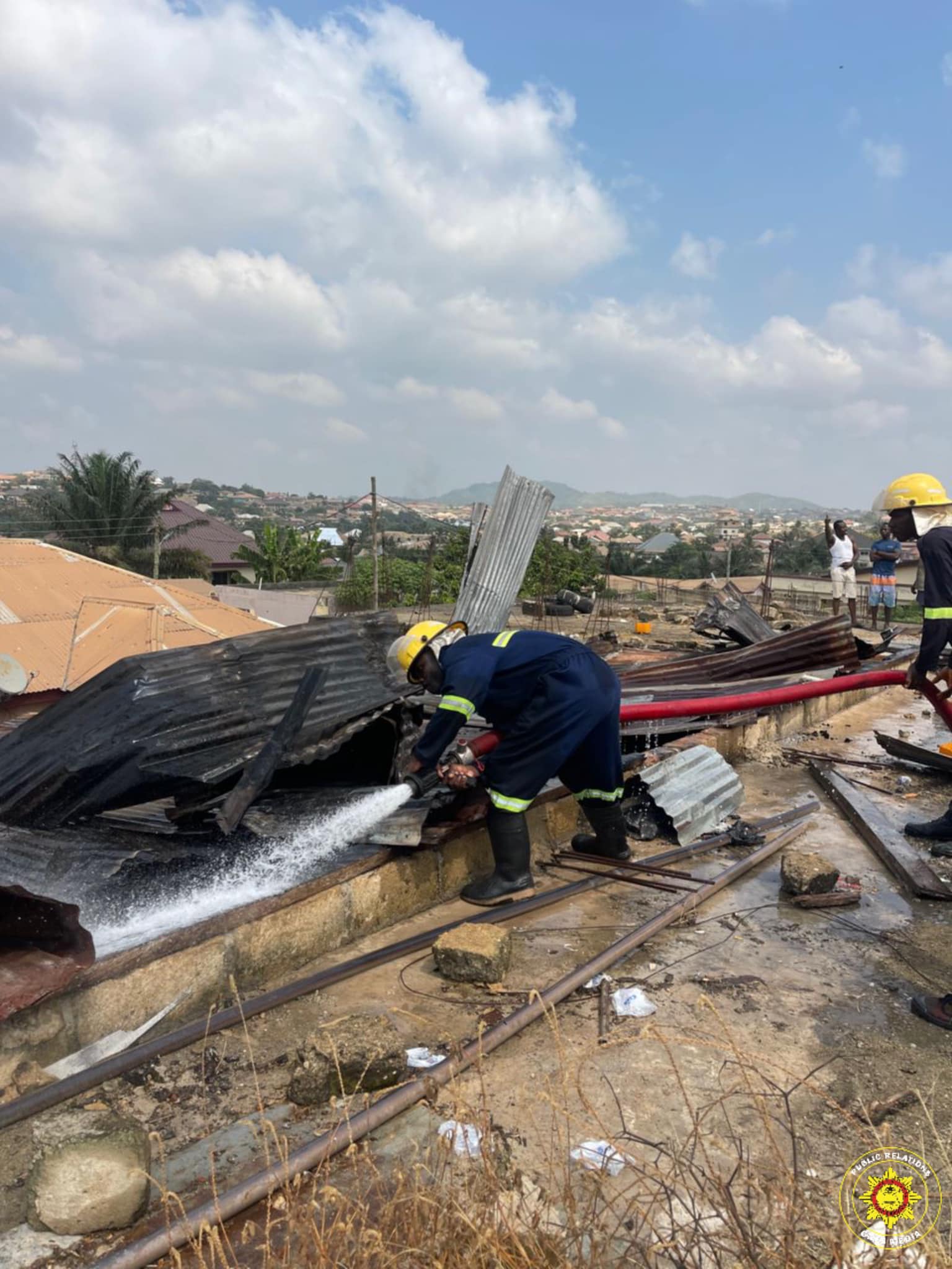 5 bedrooms destroyed by fire at Obuasi Abompe