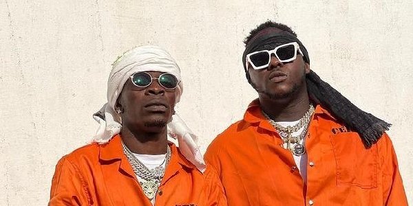 Shatta Wale vows unwavering support for Medikal at “Beyond Kontrol” concert