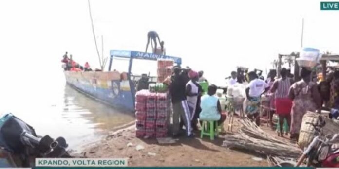 Kpando Torkor residents rejoice as Ferry returns to service after 3-month break