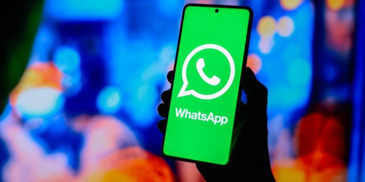 Why is WhatsApp’s privacy policy facing a legal challenge?