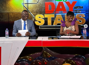 Video: Akrobeto-Nana Aba Anamoah amuses viewers with comedic news presentation