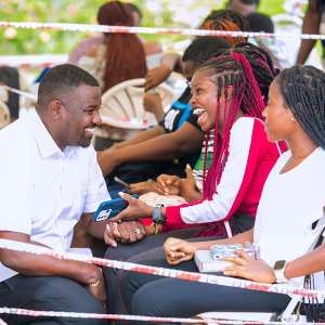 John Dumelo offers free makeup, photoshoot for UG fresh students