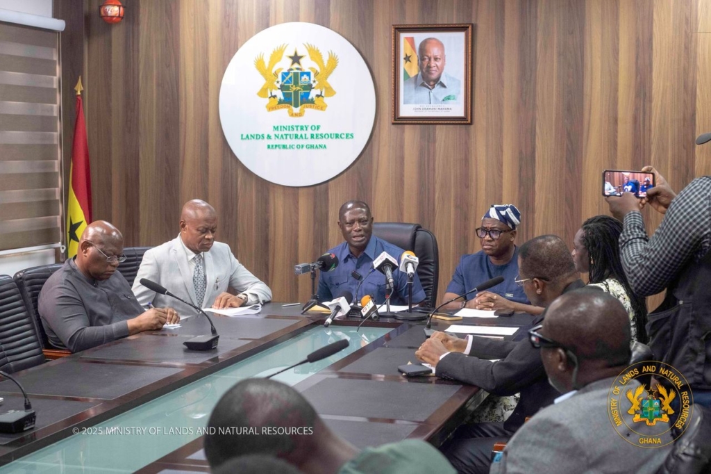 Small-scale mining licences issued after December 7 revoked