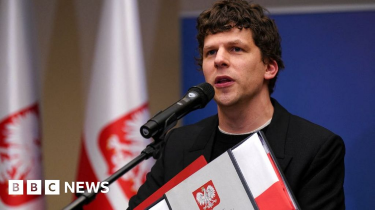 Jesse Eisenberg receives Polish citizenship for honoring Jewish history in film
