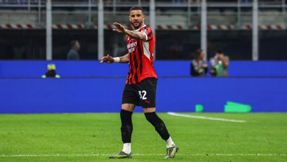Kyle Walker undergoes surgery for broken elbow – AC Milan confirms
