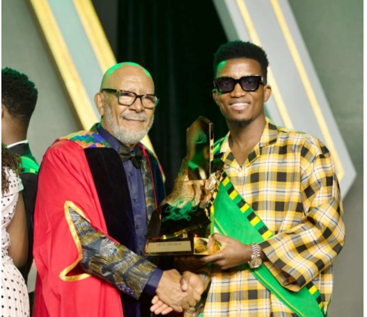 Kinaata honoured by Otumfuo for inspiring, educating youth through music