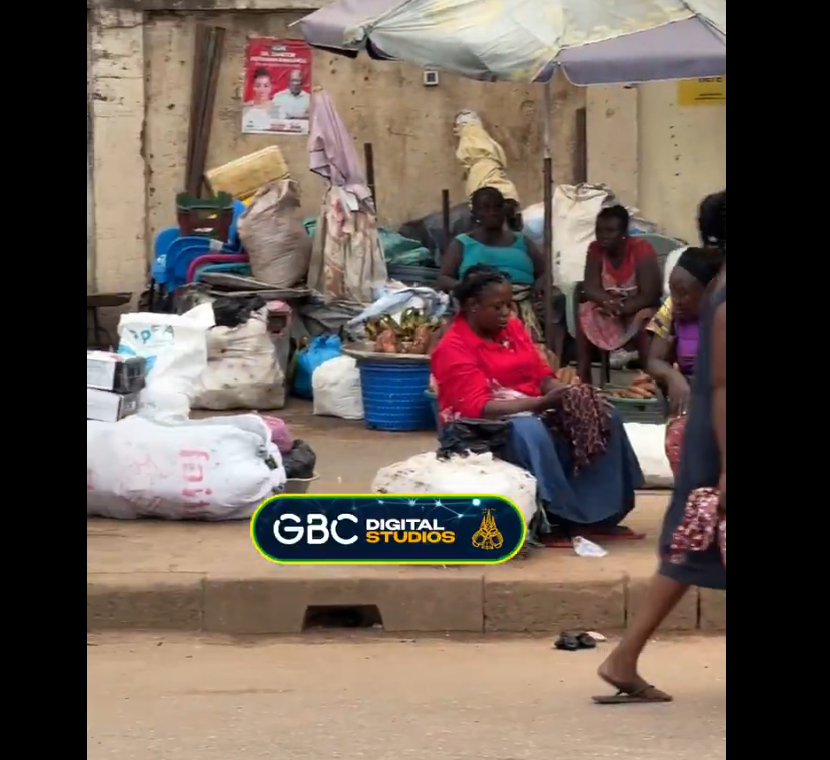 Some traders return to the pavements despite AMA’s decongestion exercise