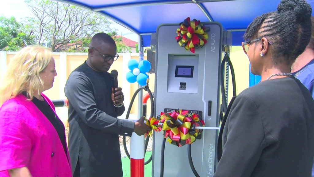 Energy Minister working to acquire electric vehicles for all ministers
