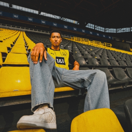 Jobe Bellingham joins Dortmund in a 5-year deal