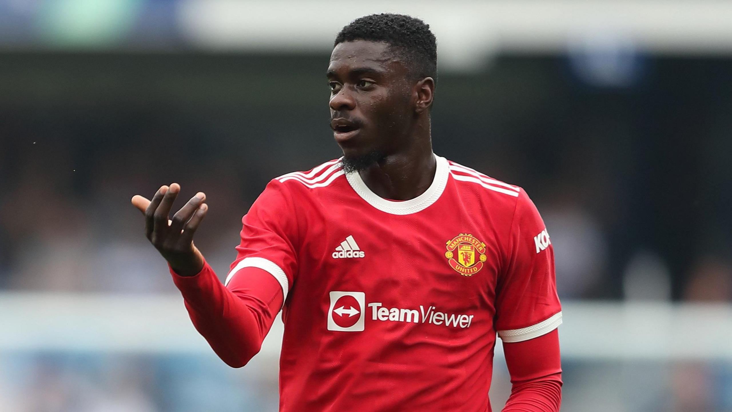 Ex-Man Utd defender Tuanzebe sues club over alleged negligent medical advice