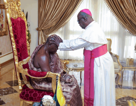Kumasi Archbishop visits Asantehene, prays and consoles him over Asantehemaa’s passing