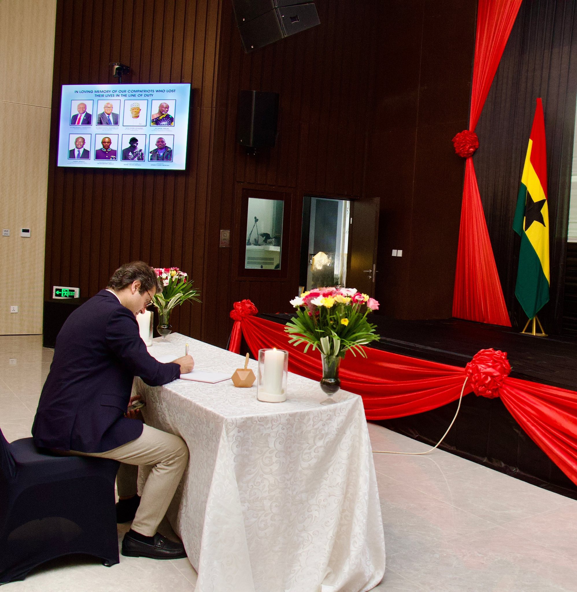 Members of the Diplomatic Corps sign book of condolence at Foreign Affairs Ministry