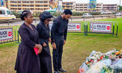 August 6 crash: Nana Konadu Agyeman-Rawlings lays wreath in honour of victims