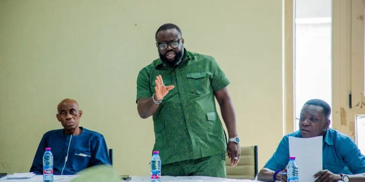 Kantamanto fire: Accra Mayor demolishes structures on hydrants, vows legal action against culprits