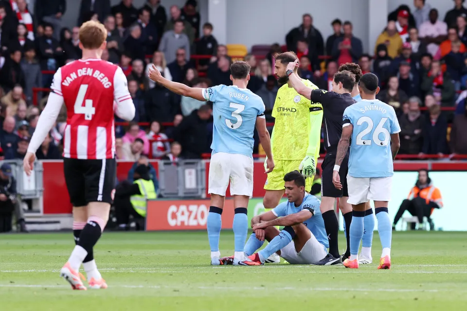 Man City’s Rodri sidelined with hamstring discomfort, forced off early in Brentford clash