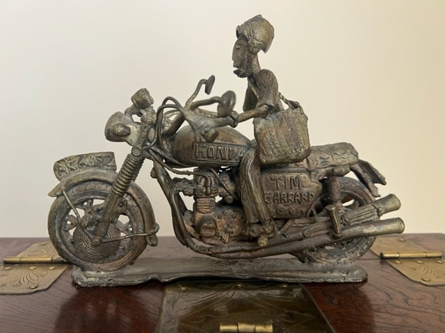 Britain, South Africa deliver 130 more gold, bronze, other artefacts to Manhyia